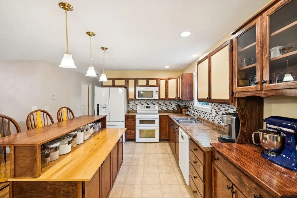 371 E Pond Road Smithfield ME 04978