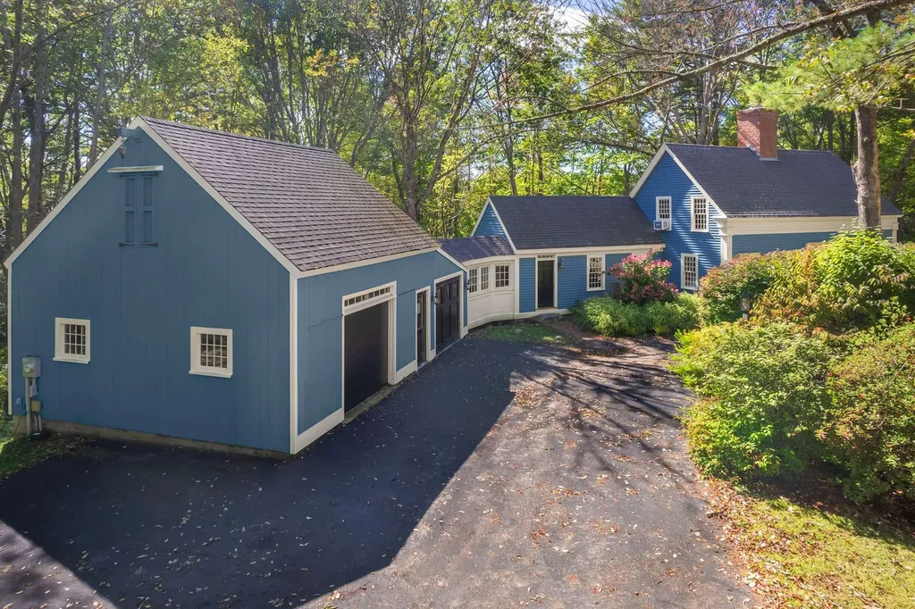 147 River Road York ME 03902