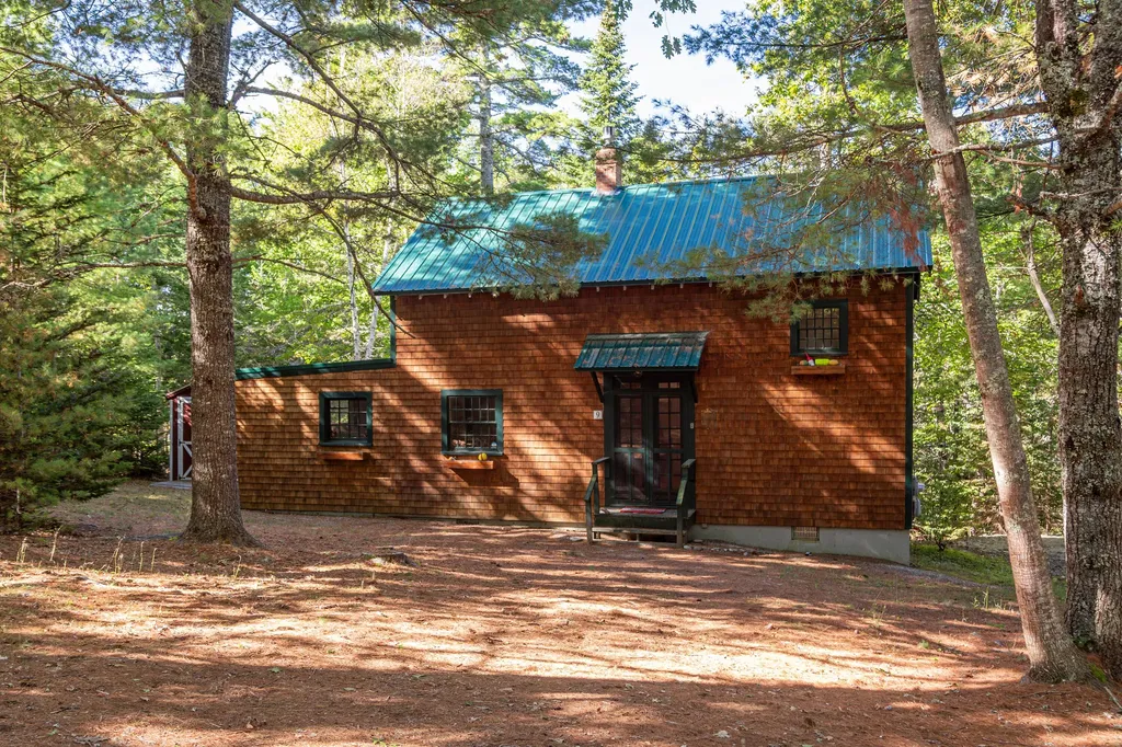 9 Byrnes Road Bar Harbor ME 04609