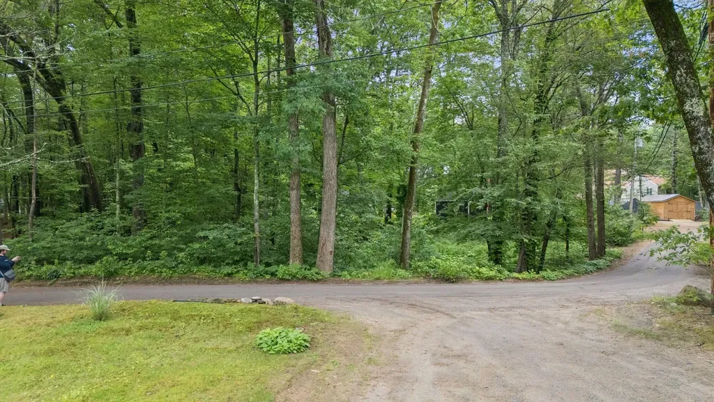37 Shore Road Windham ME 04062