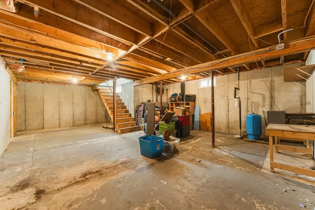 32 Alton Avenue Ellsworth ME 04605