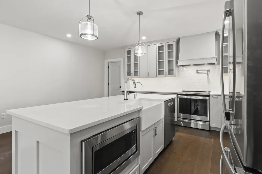 3 Collins Place Westbrook ME 04092
