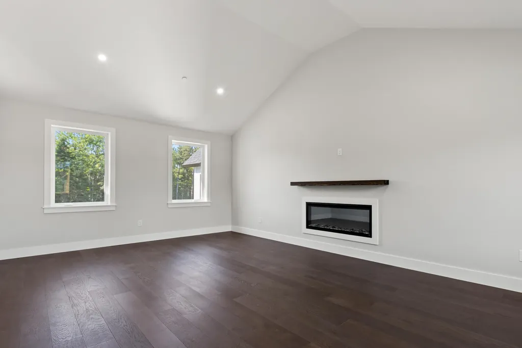 3 Collins Place Westbrook ME 04092