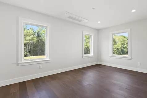 3 Collins Place Westbrook ME 04092