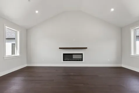3 Collins Place Westbrook ME 04092
