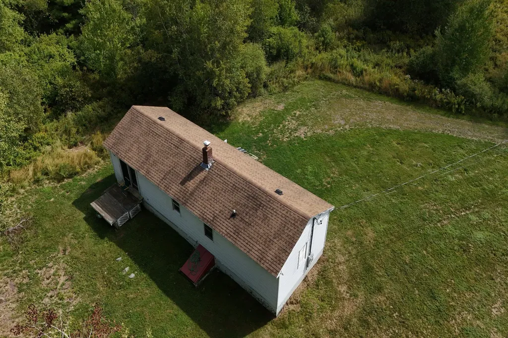 1677 Ohio Res Street Bangor ME 04401