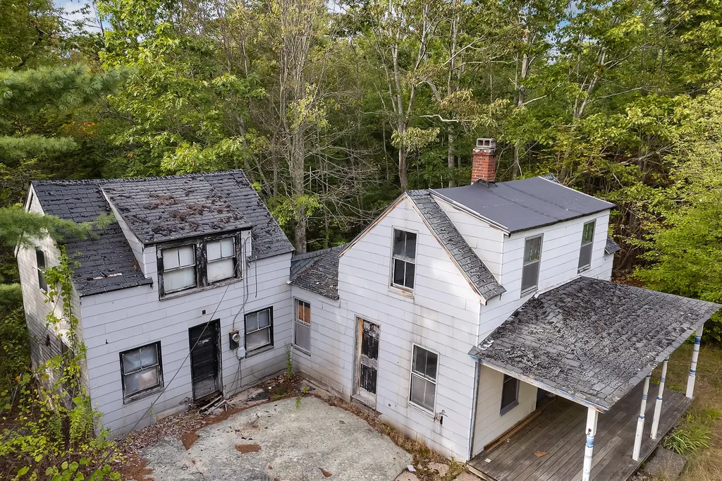350 Pine Hill Road York ME 03902