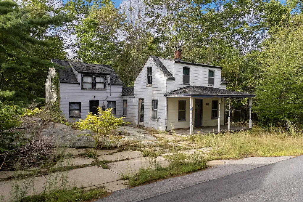350 Pine Hill Road York ME 03902
