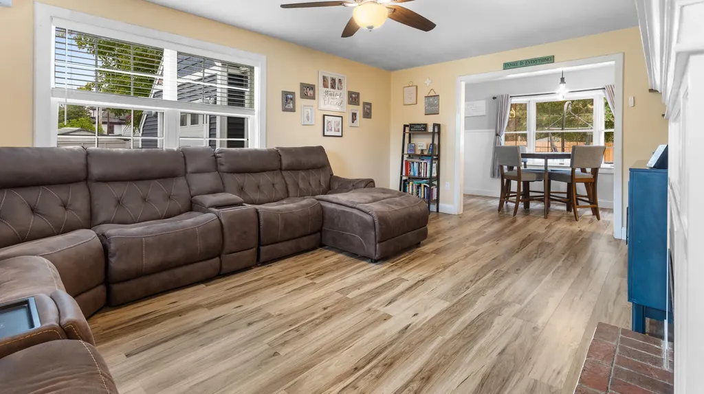 35 North Street Newport ME 04953