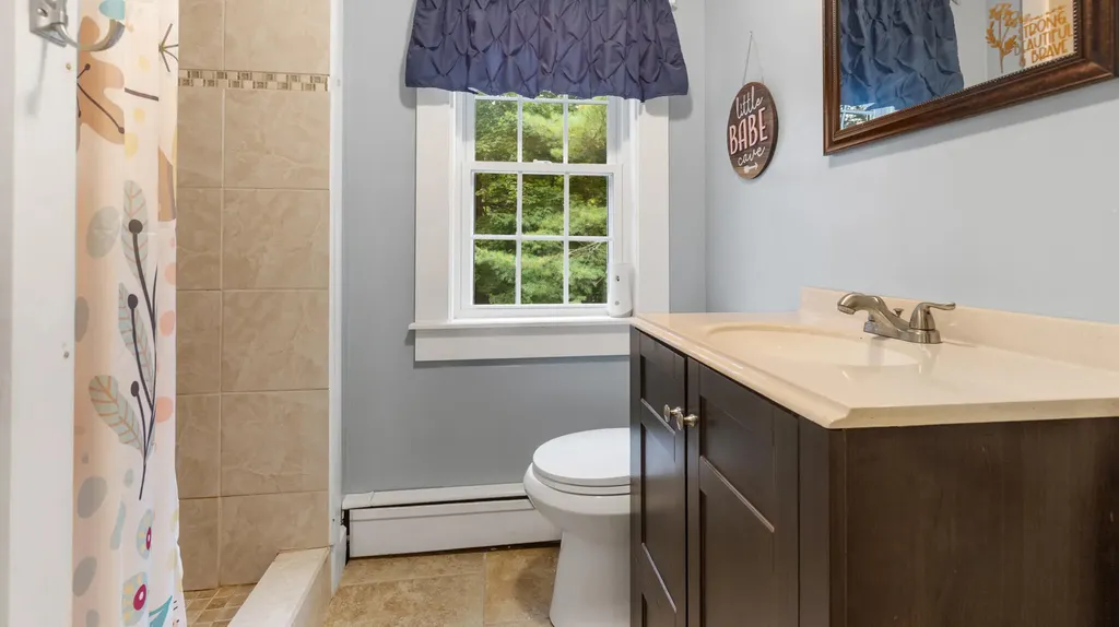 35 North Street Newport ME 04953