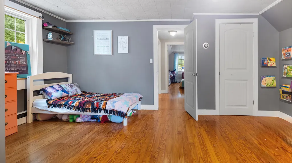 35 North Street Newport ME 04953