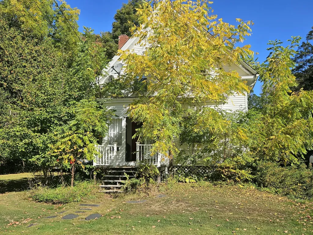 22 High Street Milo ME 04463