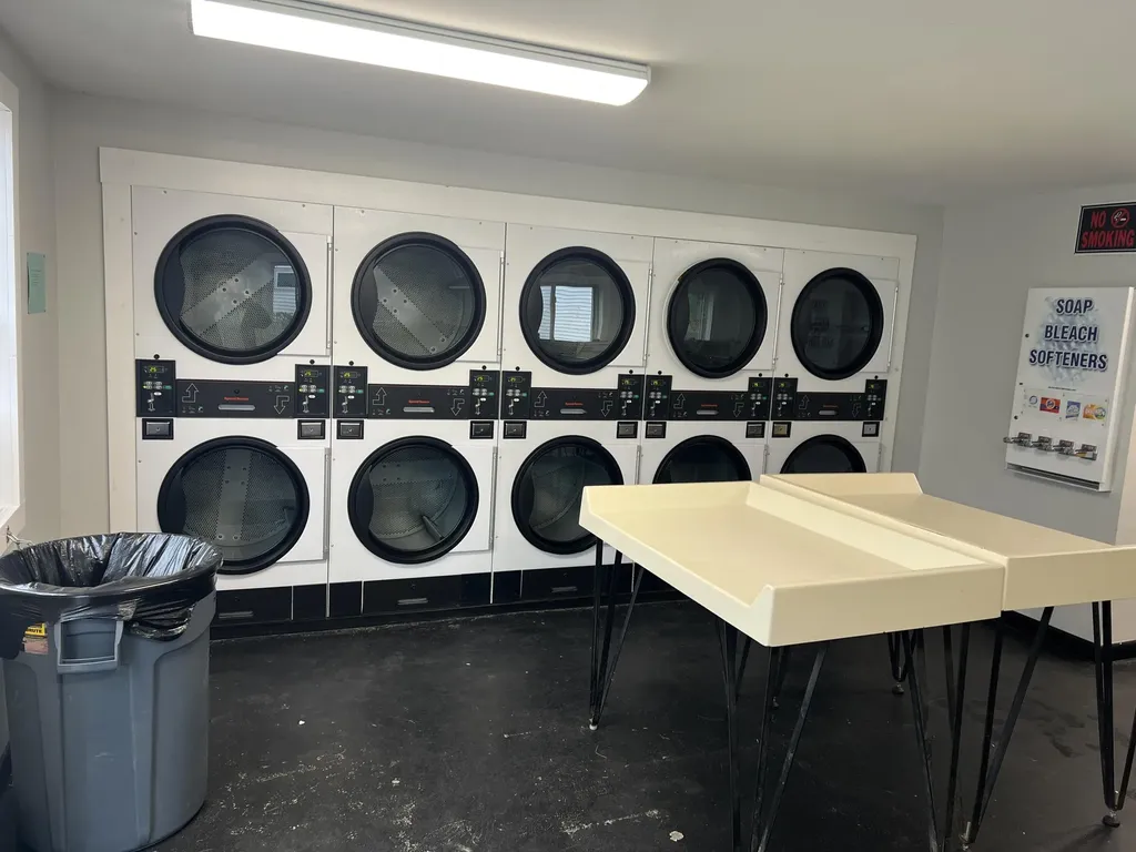30 Commercial Street Hartland ME 04943