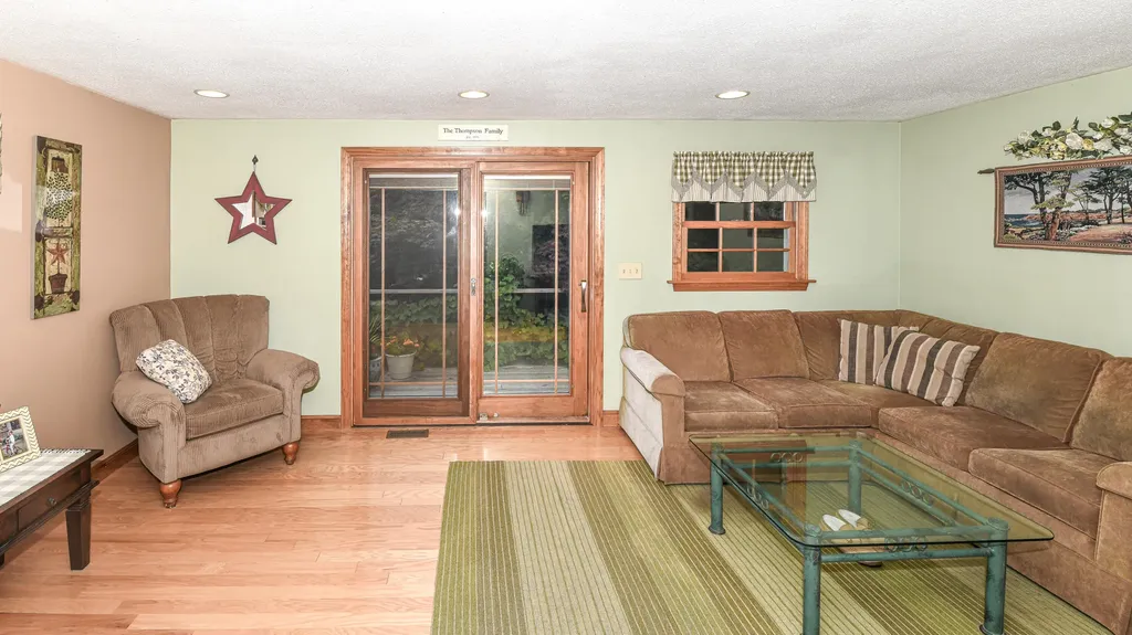95 Harbor Road Naples ME 04055