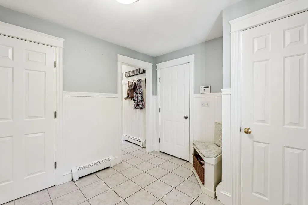 4 Periwinkle Way Falmouth ME 04105