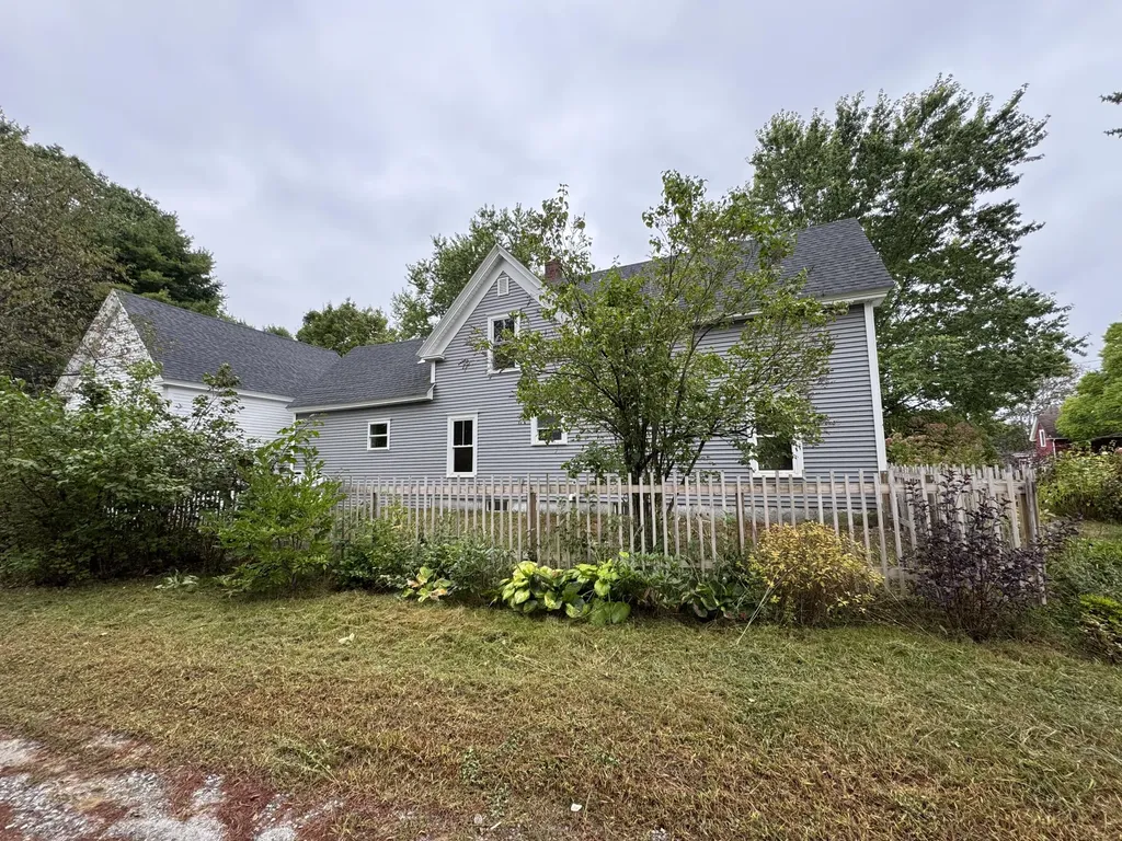 11 Pinewoods Road Lisbon ME 04250