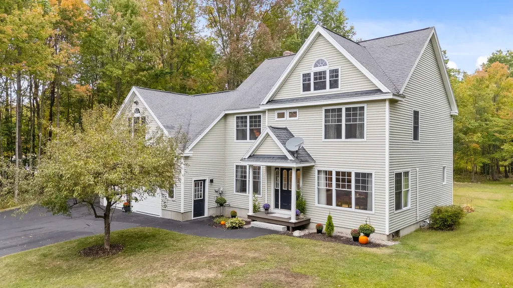 15 Harding Drive Windham ME 04062