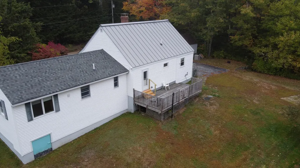 80 Loring Lane Pownal ME 04069