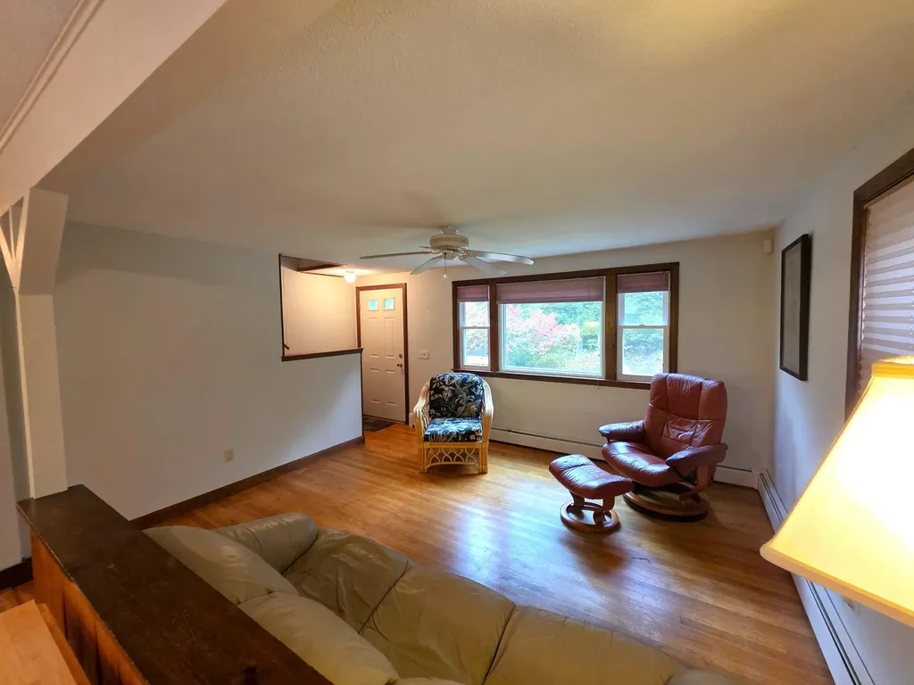 80 Loring Lane Pownal ME 04069