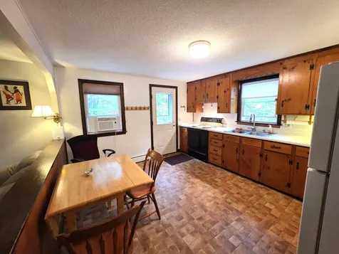 80 Loring Lane Pownal ME 04069