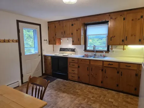 80 Loring Lane Pownal ME 04069