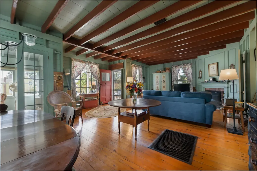 83 Central Avenue Brunswick ME 04011