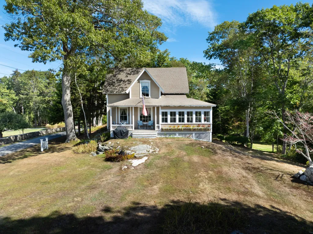 83 Central Avenue Brunswick ME 04011