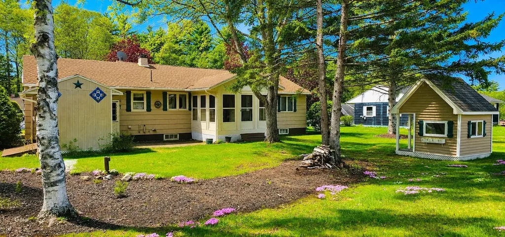 17 Oak Street Jay ME 04239