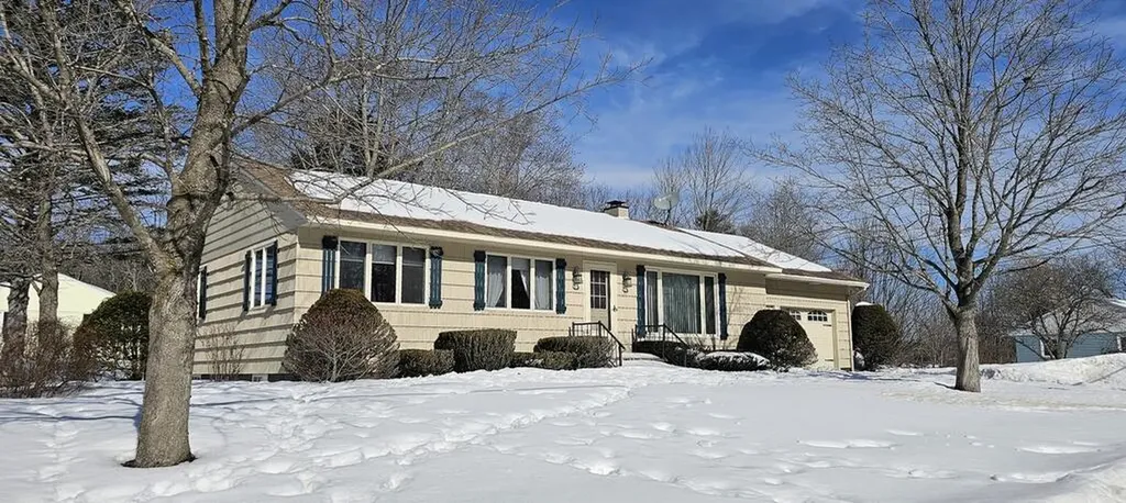 17 Oak Street Jay ME 04239