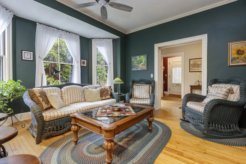 40 Neal Street Portland ME 04102