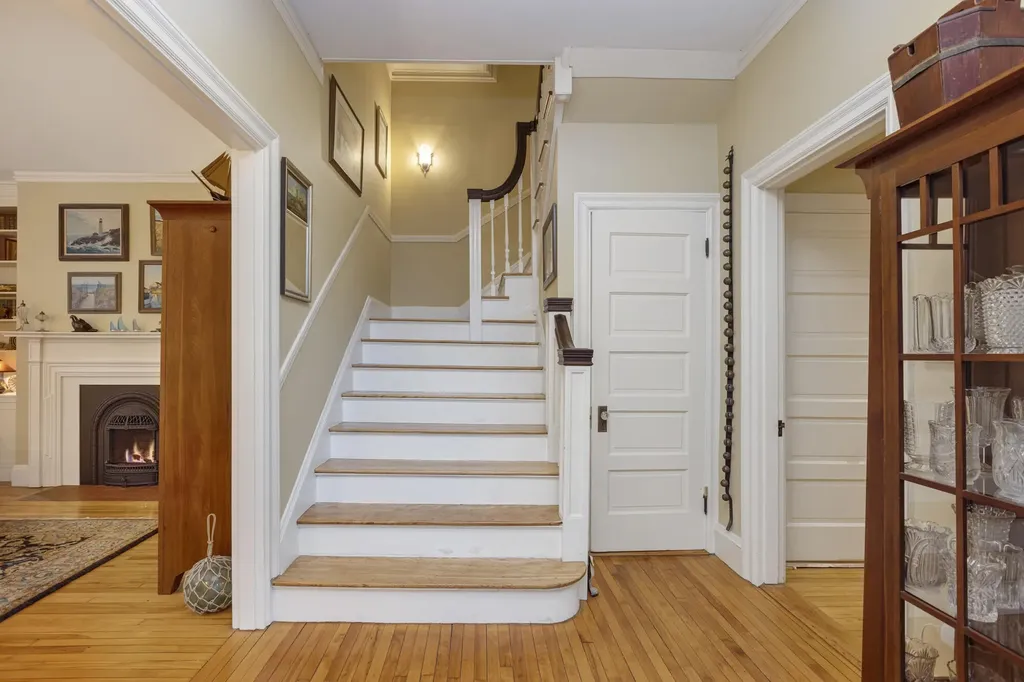 40 Neal Street Portland ME 04102