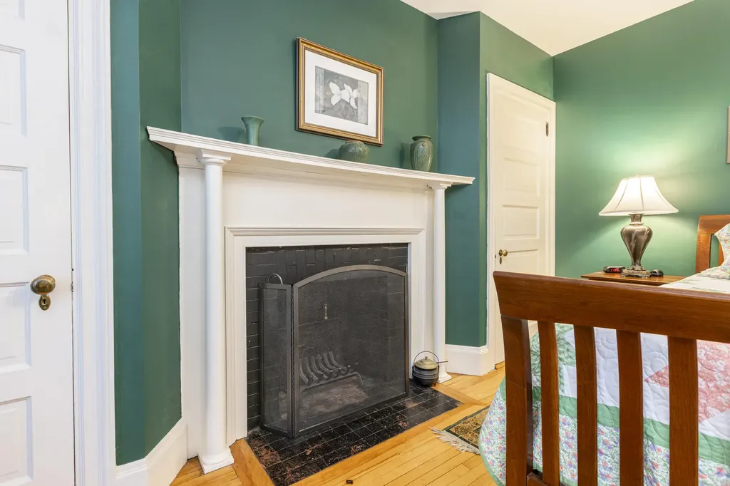 40 Neal Street Portland ME 04102