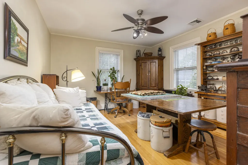 40 Neal Street Portland ME 04102