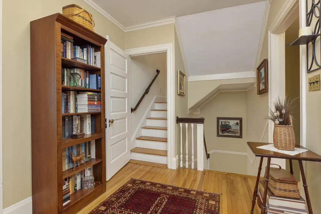 40 Neal Street Portland ME 04102