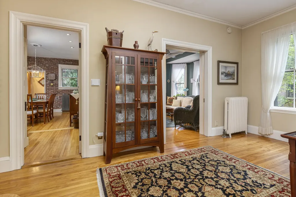 40 Neal Street Portland ME 04102