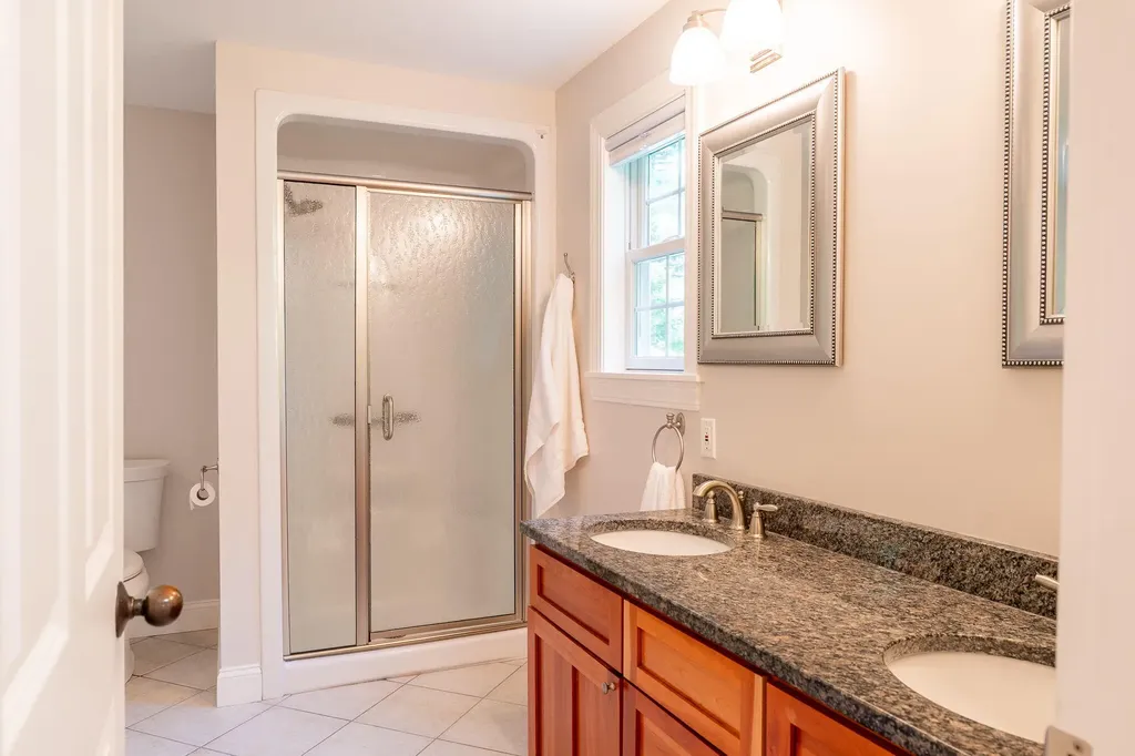 9 Whippoorwill Lane Durham ME 04222