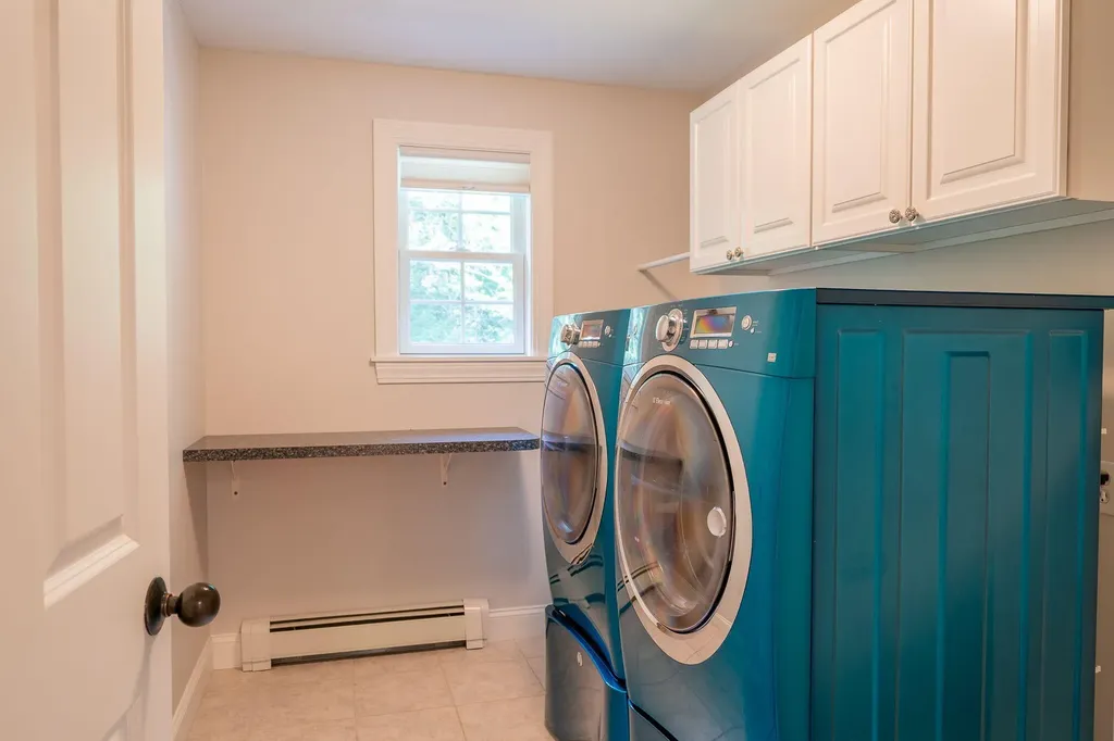 9 Whippoorwill Lane Durham ME 04222