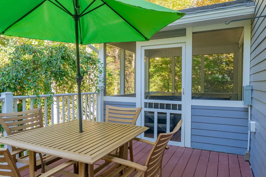 9 Whippoorwill Lane Durham ME 04222