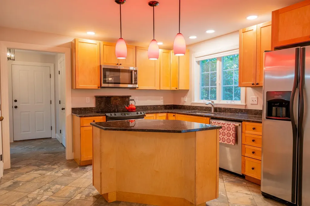 9 Whippoorwill Lane Durham ME 04222