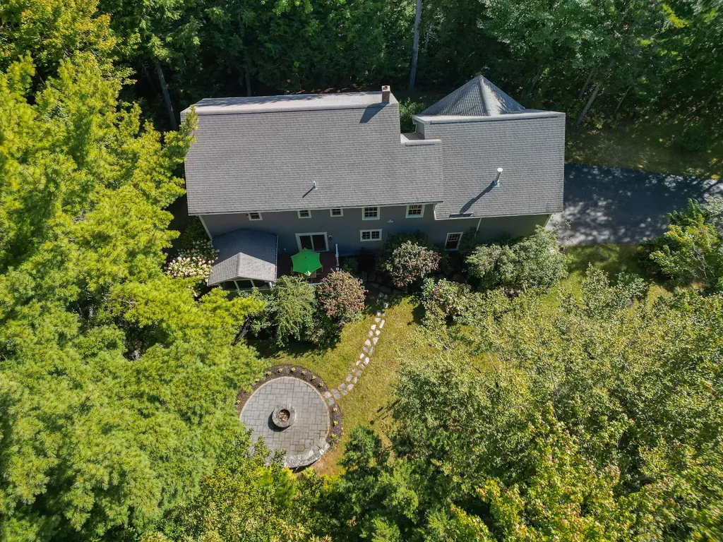9 Whippoorwill Lane Durham ME 04222