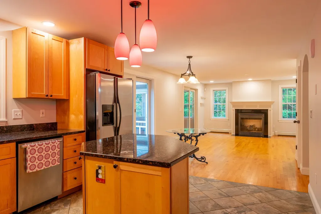 9 Whippoorwill Lane Durham ME 04222