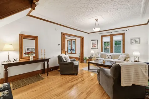 10 Warren Street Hallowell ME 04347