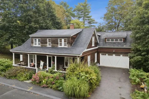 10 Warren Street Hallowell ME 04347