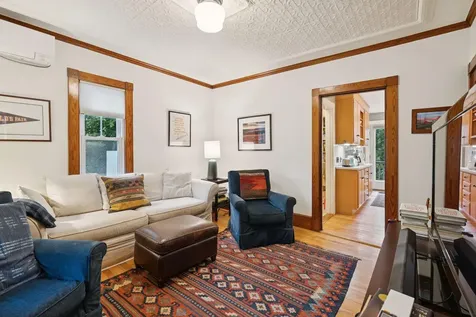 10 Warren Street Hallowell ME 04347