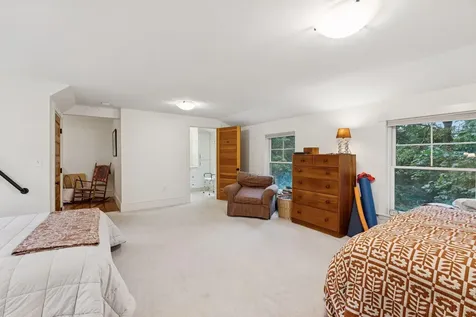 10 Warren Street Hallowell ME 04347