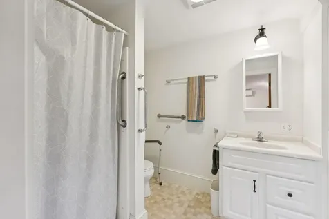 10 Warren Street Hallowell ME 04347