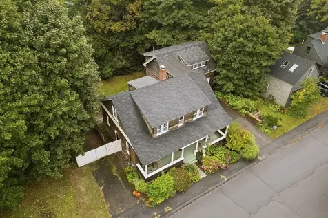 10 Warren Street Hallowell ME 04347