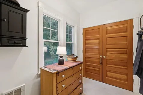 10 Warren Street Hallowell ME 04347