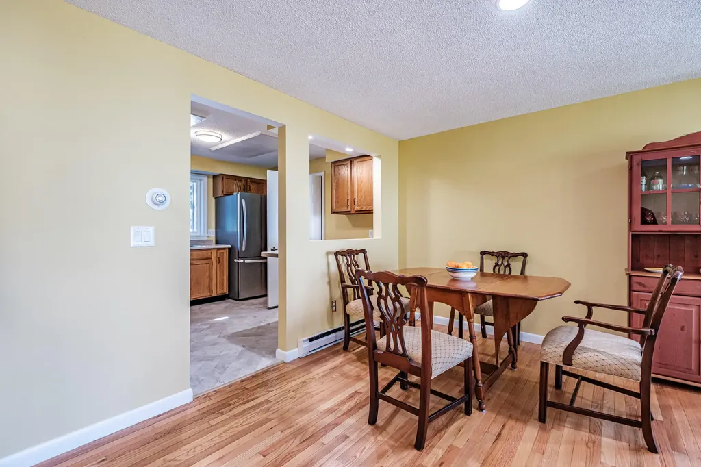 2 Brookmere Way Brunswick ME 04011