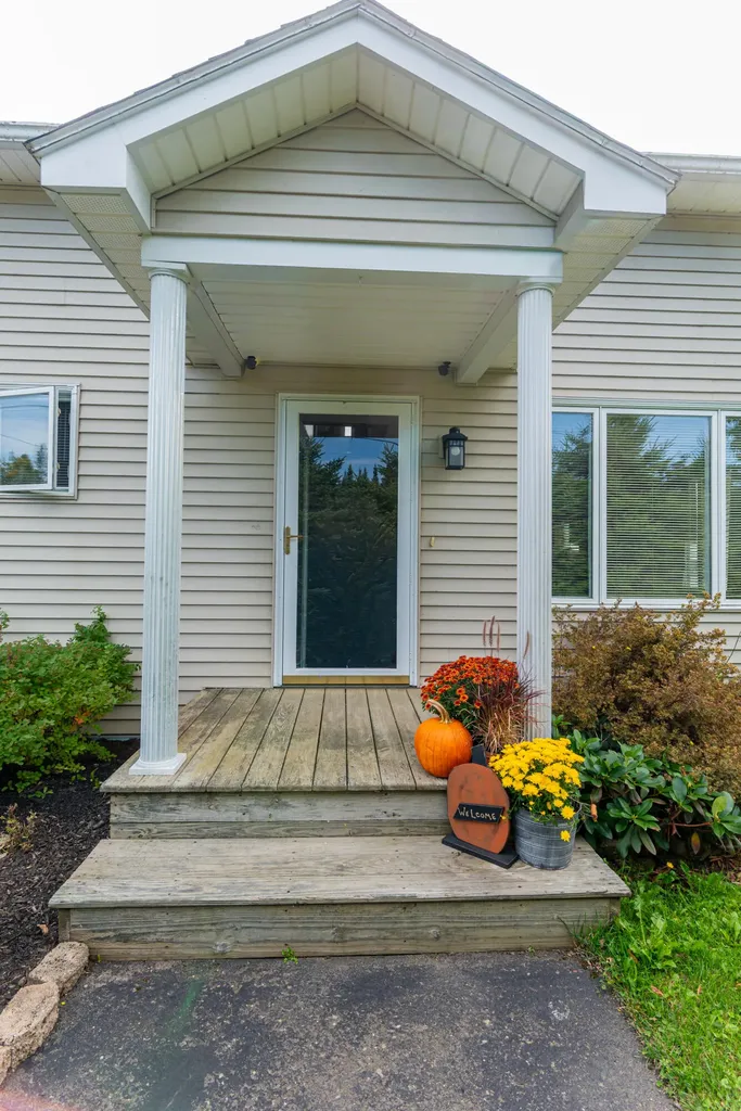 150 Cleveland Road Saint Agatha ME 04772
